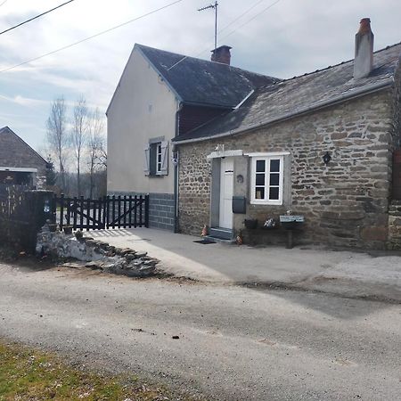 Chambre D'Hotes Se Sentir Libre Noisette Crozant Exterior foto